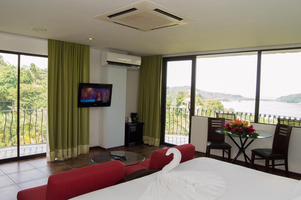La Mansion Inn 曼努埃尔安东尼奥 外观 照片