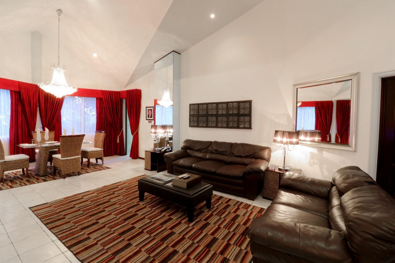 La Mansion Inn 曼努埃尔安东尼奥 外观 照片